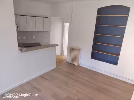 a louer maison de ville compiègne -sans exterieur
