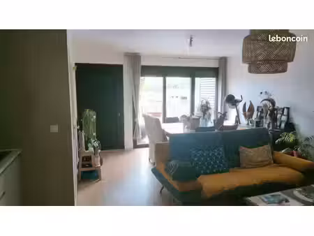 appartement t2 trés bon état dans une belle résidence sud caen