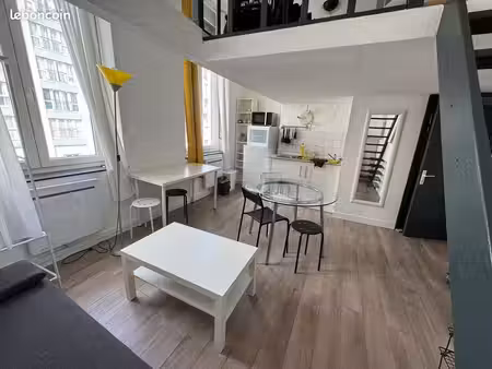 lille vauban / catho - studio meublé 15m² + mezzanine - tout compris (eau  élec  internet)