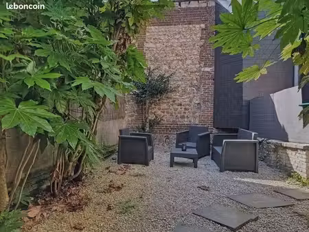maisonnette t2 et jardin en plein centre  proche gare et commerce