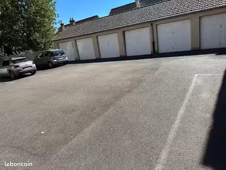 location de garage quai tourny brive