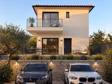 villa t4 - 110m2 avec jardin - ceyreste