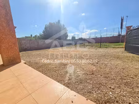 charmant bas de villa avec jardin de 200 m² à quelques pas du centre-ville