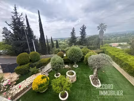 grande villa sur les hauteurs de béziers