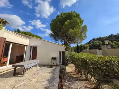 vente maison 5 pièces 101 m² les baux-de-provence (13520)