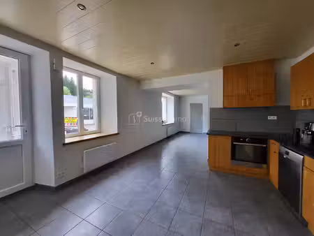 immeuble maiche 5 pièce(s) 273.41 m2