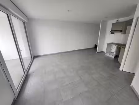 à louer t3 avec 2 parkings en sous-sol saint-jory