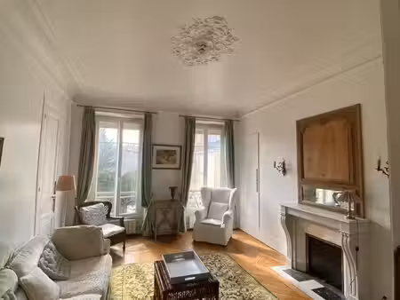 3 pièces meublées à st mandé