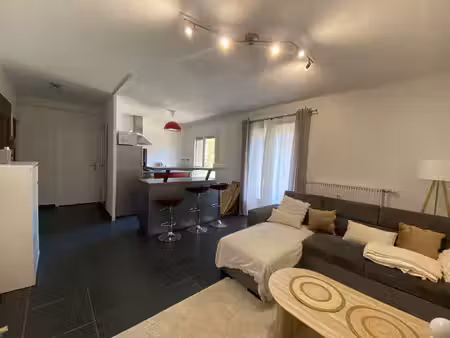 appartement t2 - rdc - 46 48 m² - tassin la demi-lune