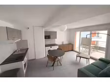t2 meublé avec balcon  cave et parking à thonon-les-bains