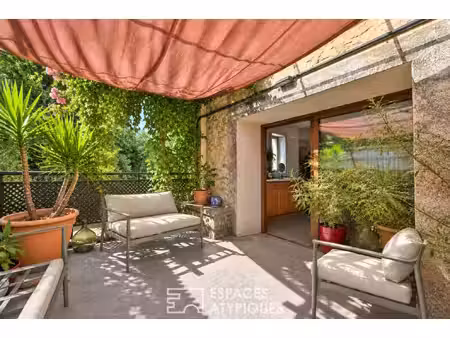 maison de village rénovée avec terrasse