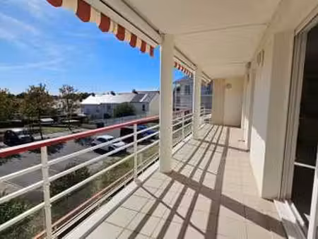 location appartement 3 pièces à sautron (44880) : à louer 3 pièces / 70m² sautron