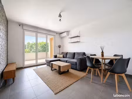 t3 58m2 + terrasse 8m2 + parking privatif secteur saint barnabé/la fourragère