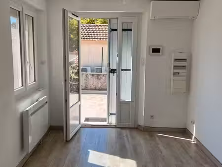 appartement t1 avec grande terrasse