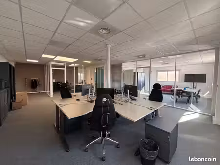 local/bureaux 160m2 eguilles