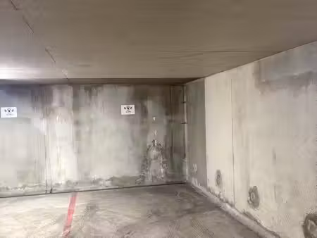 location place de parking en sous sol