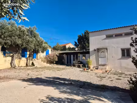 ensemble de 2 maisons sur un terrain de 1 000m²