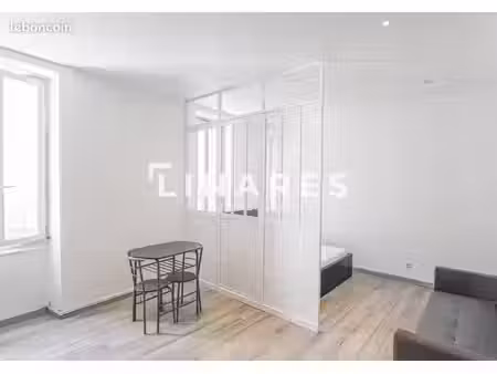 studio 1 pièce 30 m²