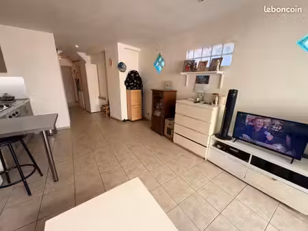 studio 1 pièce 26 m²