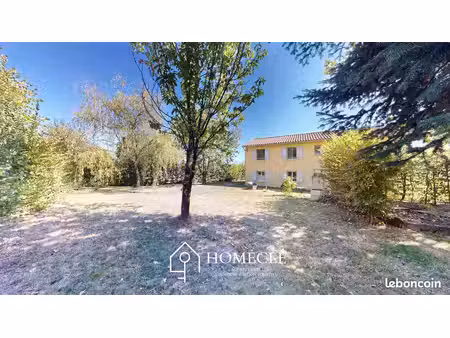 propriété 6 pièces 167 m²