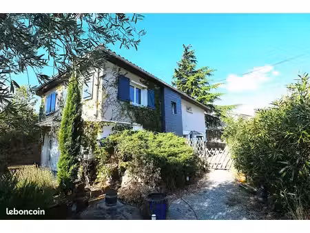 belle maison de 148 m² habitable sur terrain paysage de 664 m²