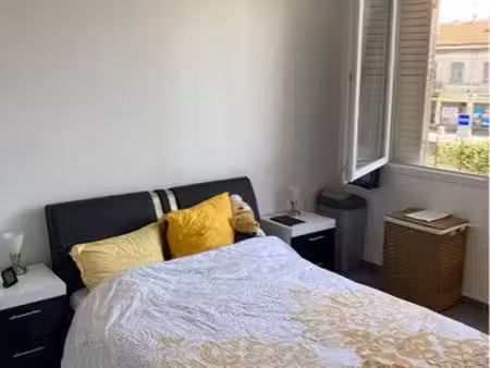 vends 2 pièces meublé - 40 5 m2 carrez - saint laurent du var gare