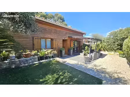 villa 5 pièces 155 m²