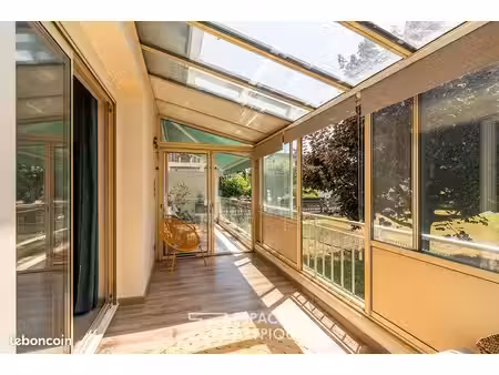 appartement 3 pièces 97 m²