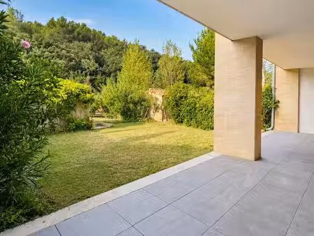 t3 rez de jardin à bibemus aix en provence