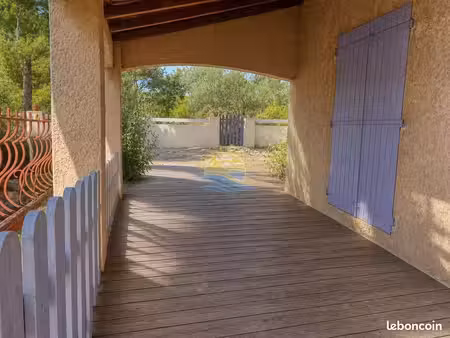 villa 6 pièces 80 m²