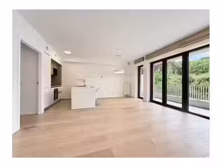 appartement à louer à clos amanda stassart 7 woluwe-saint-lambert (vbe71454)