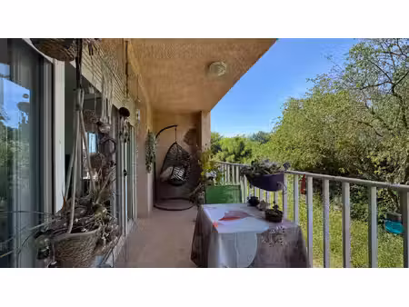 t3 duplex avec terrasses