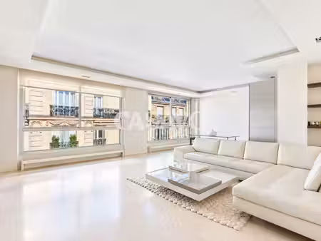 vente appartement 4 pièces de 105m² - 75016 paris
