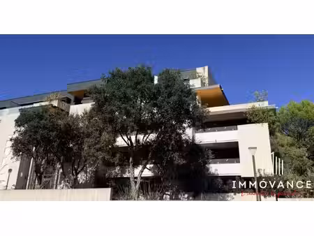 t3 de 69 80 m² avec terrasse de 12 m² et 2 garages