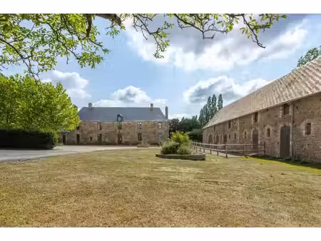 un manoir du■xviiie siècle rénové et ses■installations équestres sur 5 8■hectares