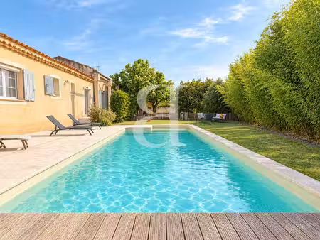 villa de charme à l'isle-sur-la-sorgue - en exclusivité –