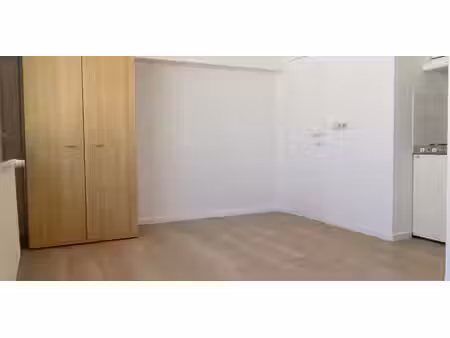 studio à louer à gent pour € 715 avec 1 chambre à coucher
