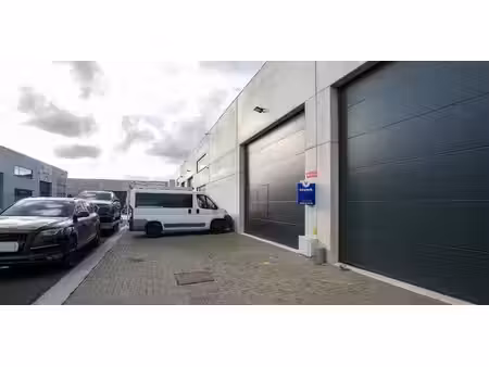 bâtiment d’entreprise à louer à ichtegem pour € 900