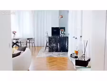 appartement 3 pièces 82 m²