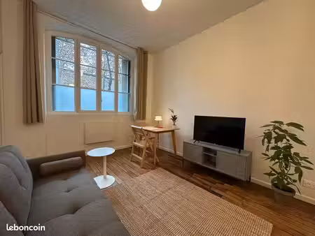 beau t2 rénové neuf  meublé complet 32m²
