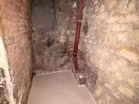 location cave 2.5m2 - bétonnée - 4 rue dantzig