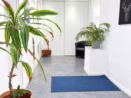 local 89 m² marseille 06