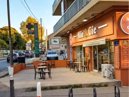 boulangerie rénovée avec terrasse 13009