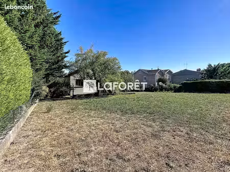 terrain 6 pièces 97 m²