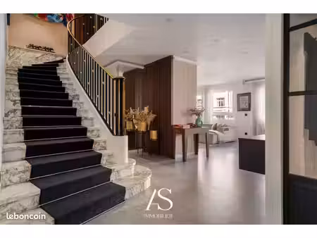 duplex 6 pièces 152 m²