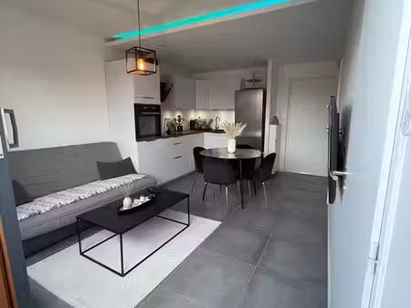 apparemment 28 m2