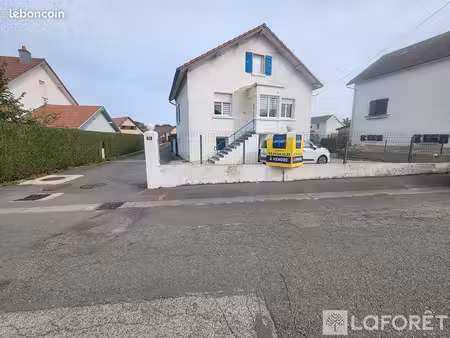 maison 5 pièces 140 m²