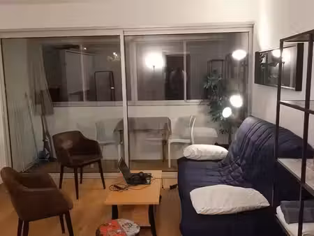 studio meublé proche chu 22 m² avec loggia 4 m² + parking privé