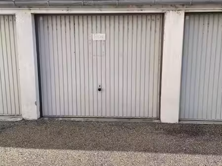 loue garage voiture