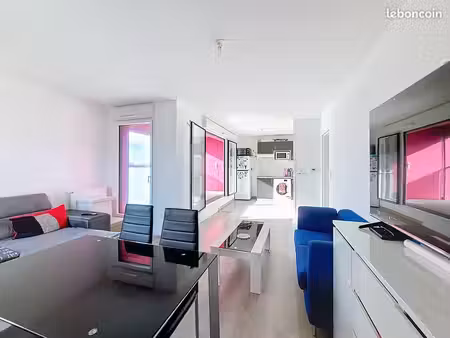 appartement t3  65m2 avec terrasse sud-ouest - arrêt de tramway neustrie  à 450m